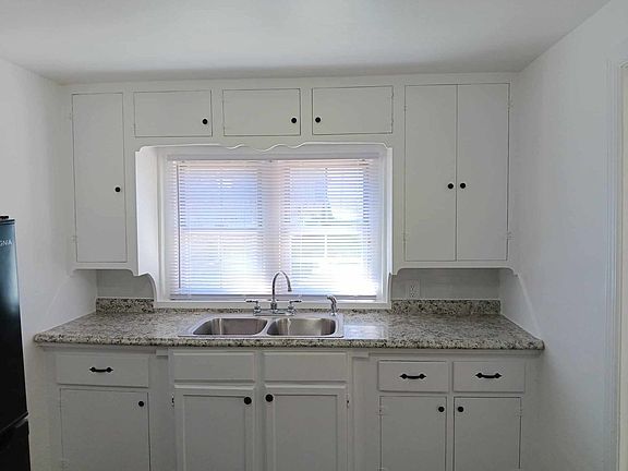 5th image of 4716 N Dixie Dr
