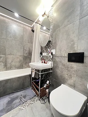 Rented by Mae Equities | media 8