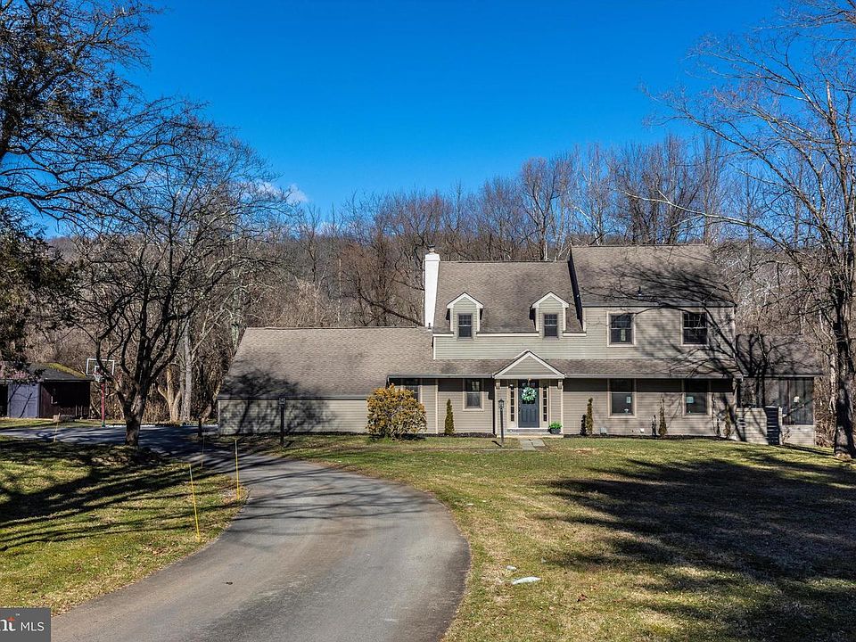 1st image of 6 Hayfield Rd