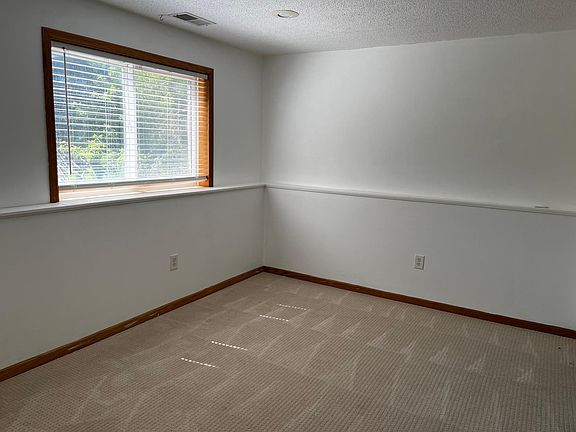 5th image of 9163 Parkside Dr #2