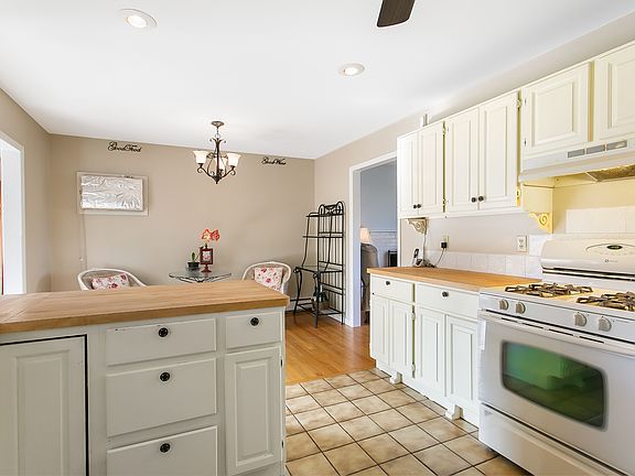 13 Turkey Roost Road