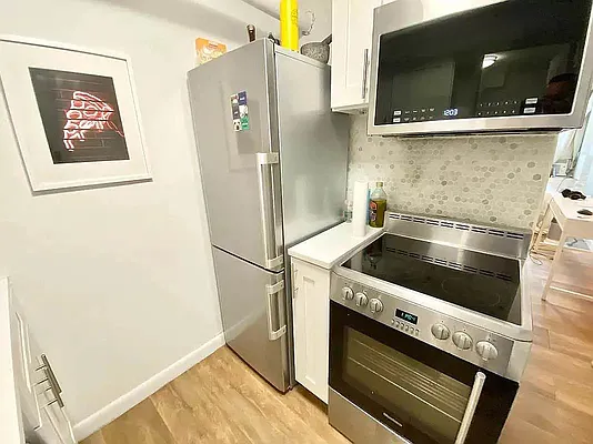 Rented by J PRESTON AND ASSOCIATES INC | media 3