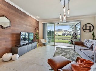 6864 Roundleaf Dr, Jacksonville, FL 32258