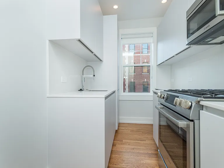 17 Forest St #22 — Photo 5