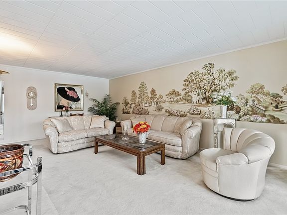 3rd image of 900 Washington Rd APT 106