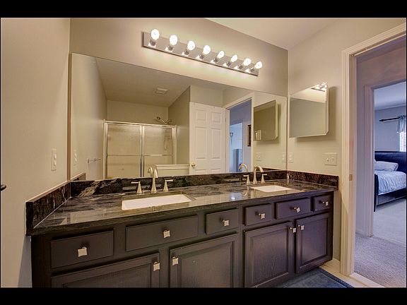 4th image of 4968 Lake Crest Dr