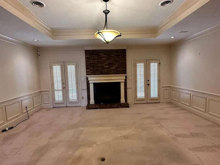 117 Rolling Creek Dr — Photo 3