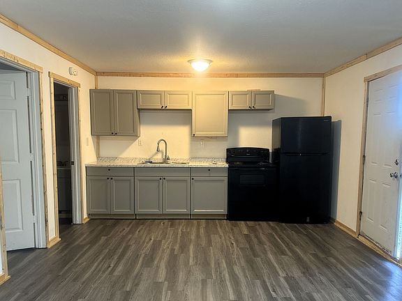 3rd image of 2881 Elvira Ave #15