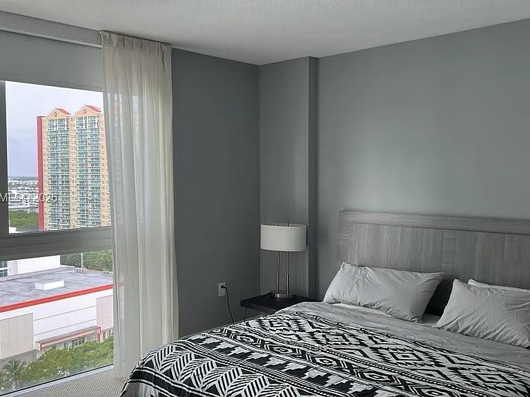 250 Sunny Isles Blvd #31403 — Photo 15
