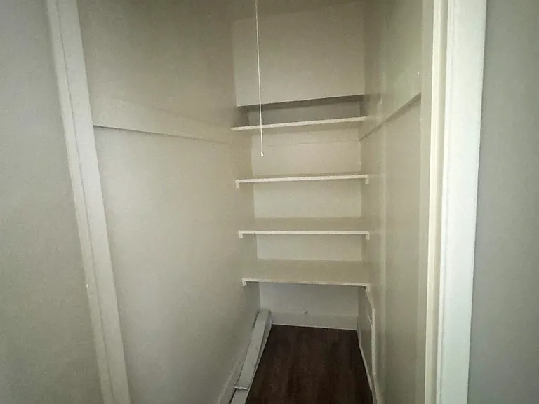 822 N Austin Ave — Photo 13