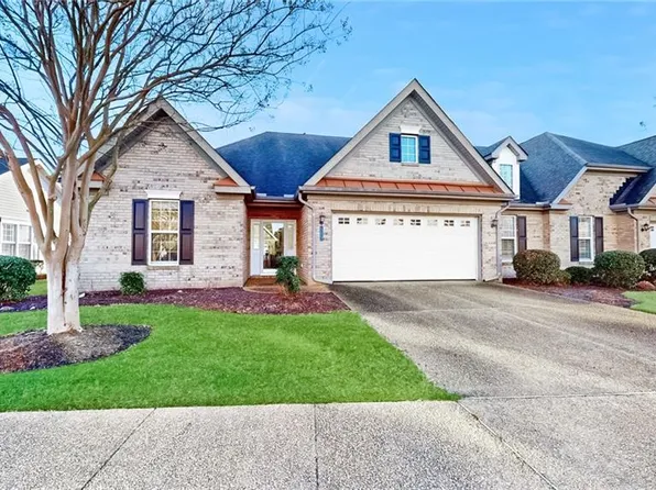 519 Dunning Ln, Chesapeake, VA 23322