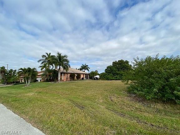 3rd image of 1543 NW 28th Ave