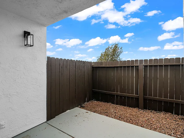 748 N 3rd St #L — Photo 6