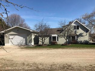 E2491 M 134, Hessel, MI 49745