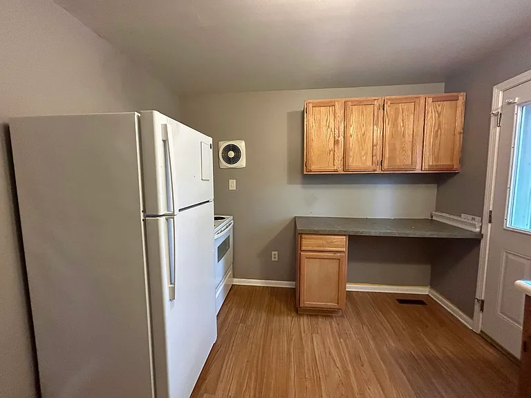 4471 Croissant St — Photo 3