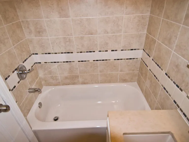 441 Hallett St #2 — Photo 8