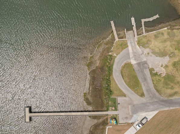 201 Live Oak Drive, Cape Carteret, NC 28584