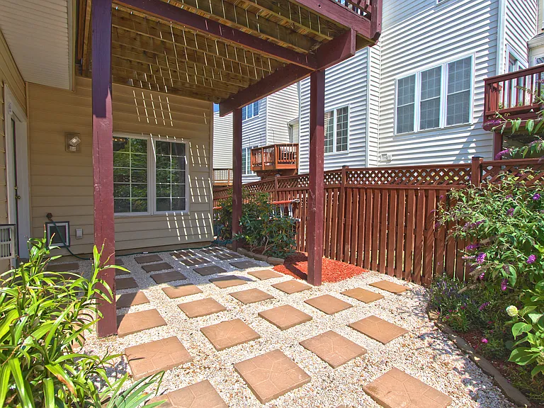 4083 Walnut Cove Cir — Photo 33