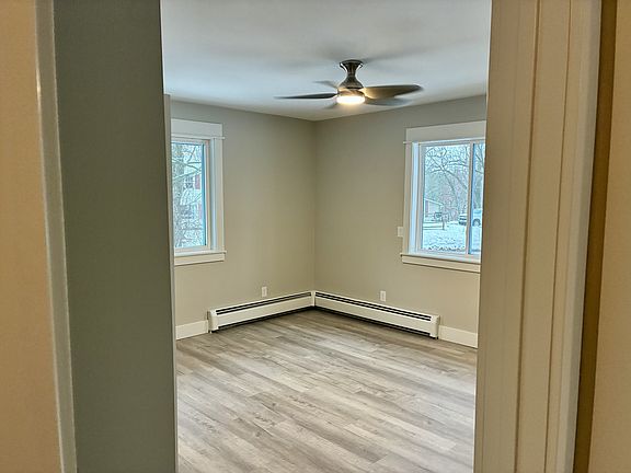 4th image of 8507 S Maple St