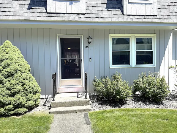 26 Bluestone Dr #26, Nashua, NH 03060