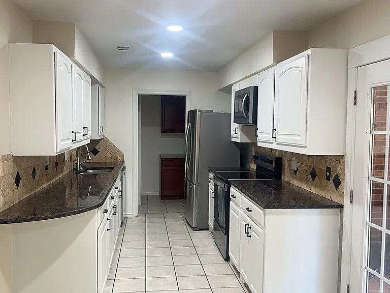 3612 Westgrove Dr — Photo 16