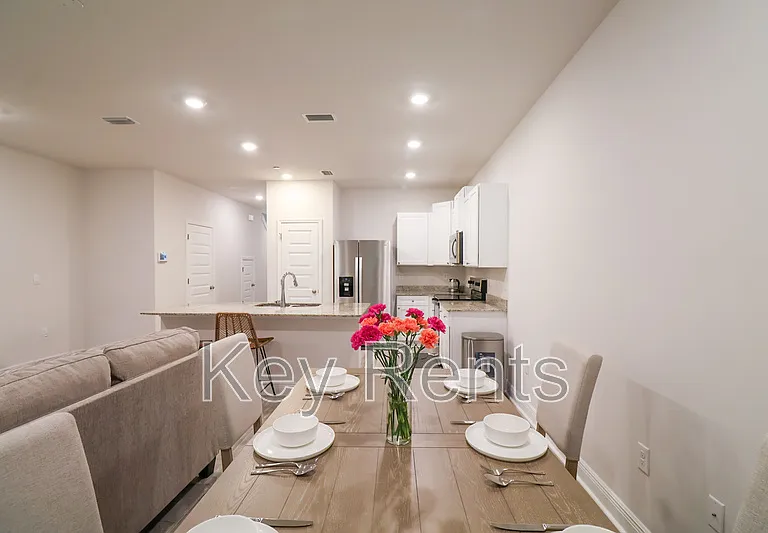 7174 Village Ln — Photo 3