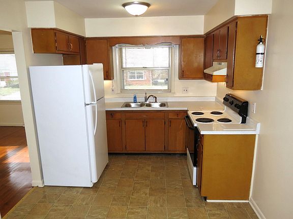 5th image of 1854 Marietta Dr #B