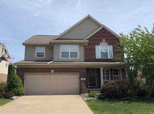 392 Summerfield Dr, Westland, MI