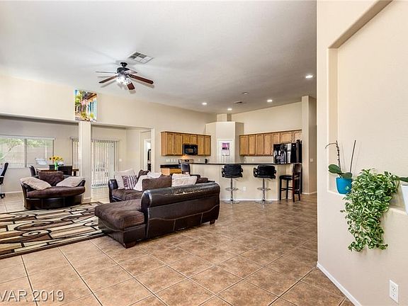 3rd image of 6608 Donna St