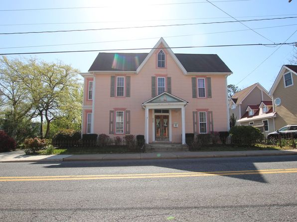 320 Union St