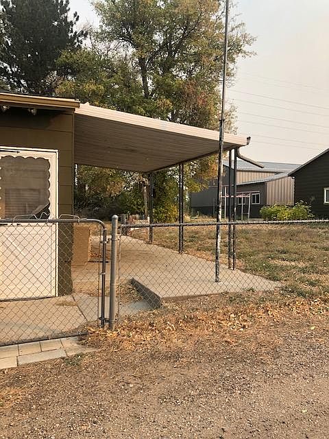2nd image of 3220 47th Ave