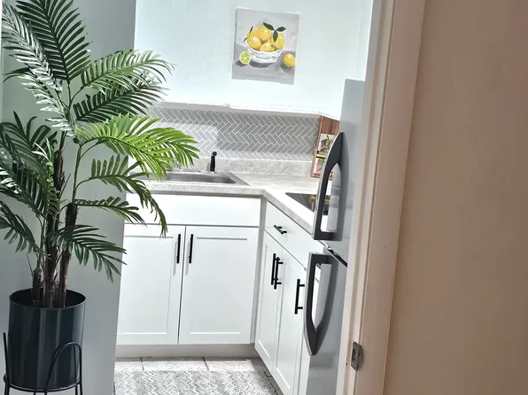 (undisclosed Address), Miami Gardens, FL 33169