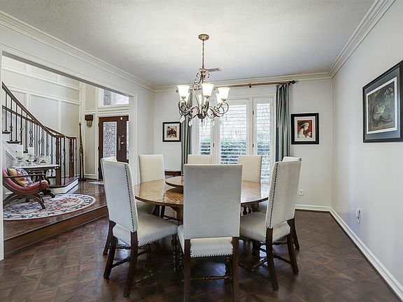 4th image of 2902 Forest Laurel Dr