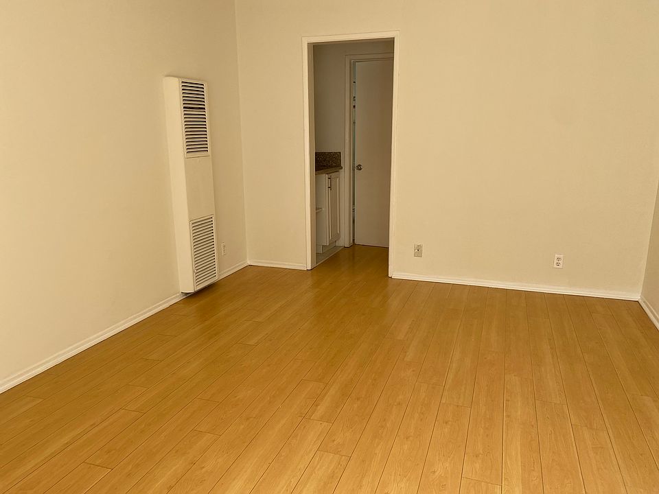 1st image of 1507 Federal Ave APT 7B