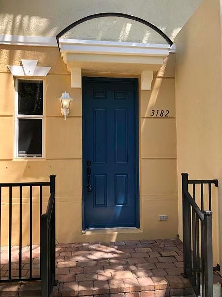 1st image of 3182 N Greenleaf Cir
