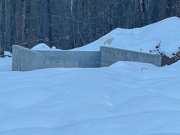 3rd image of 66 Keene Lane