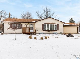5505 W 37th St, Sioux Falls, SD 57106
