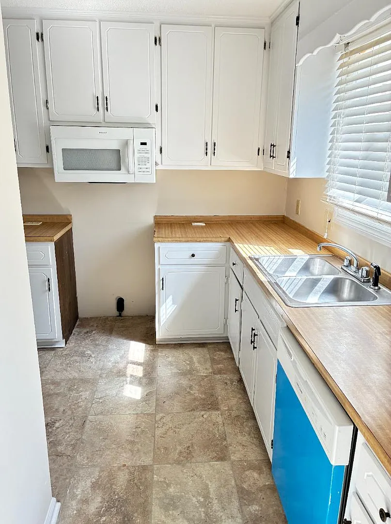 2504 St. Christopher Circle - 2 — Photo 3