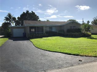 1262 11th St N, Naples, FL 34102