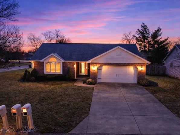 5501 W Wedgewood Ln, Muncie, IN 47304