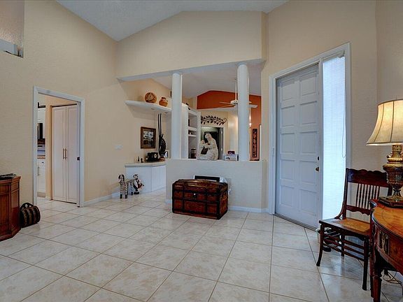 5th image of 4542 Carlton Golf Drive