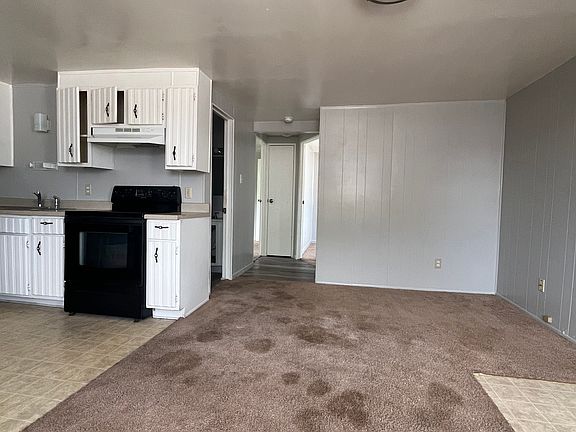 5th image of 710 E Avenue G #11