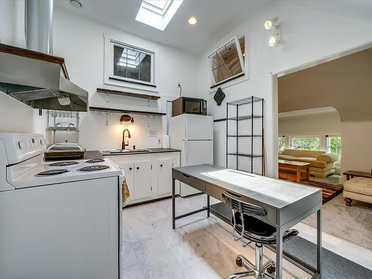 62 N Ohio Ave #3 — Photo 12