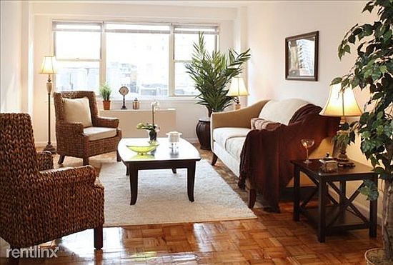 2nd image of 277 Gold St APT 9A