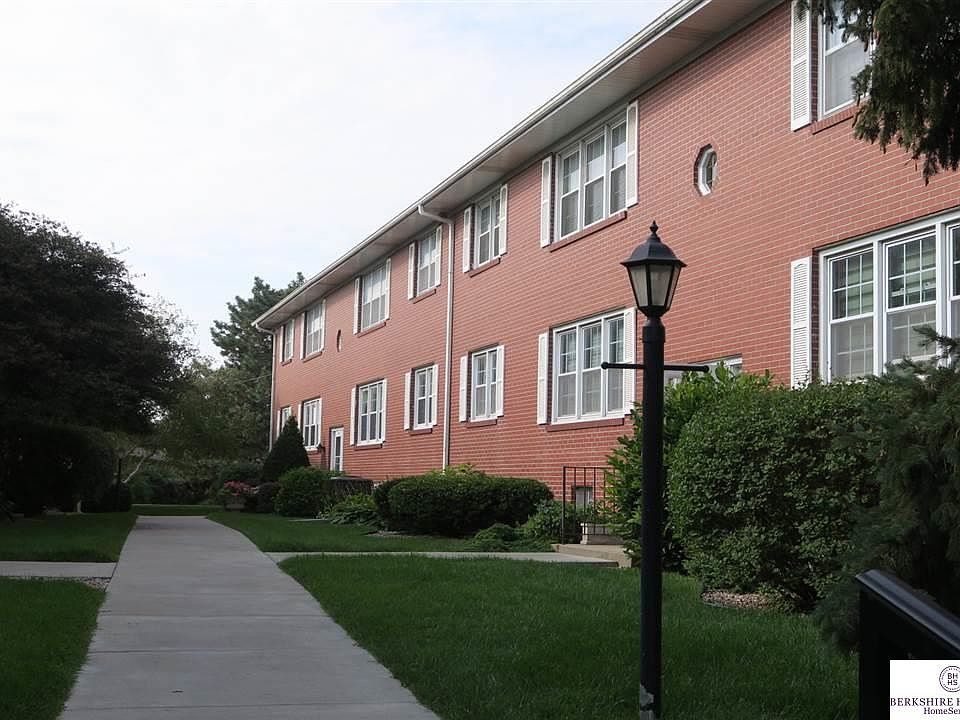 1st image of 9107 Arbor St APT 5
