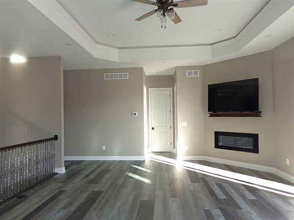 3rd image of 4502 Danby Ln