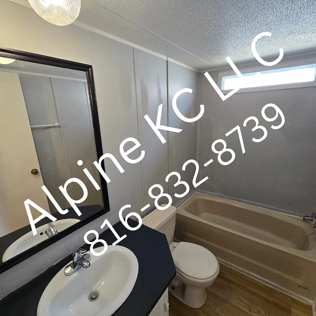 3 bed, 1600 sqft, $1,000 — Photo 2