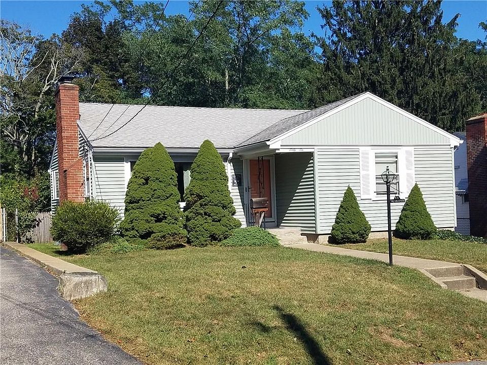 1st image of 66 Gardiner Ave
