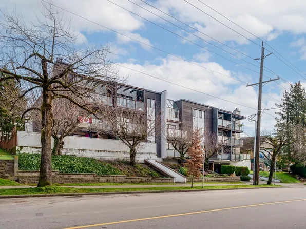 315 10th St #307, New Westminster, BC V3M 3Y2