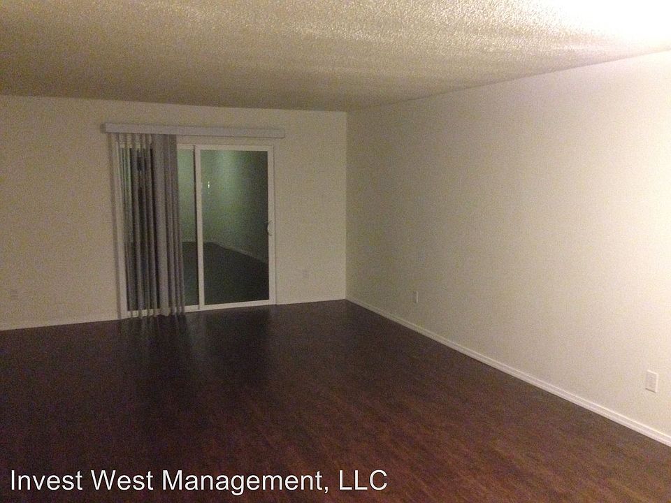 1st image of 520 NE 108th Ave APT 1